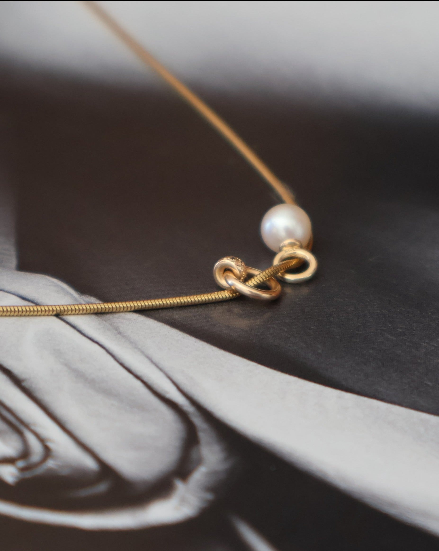 Roundel Charm | 14K Gold
